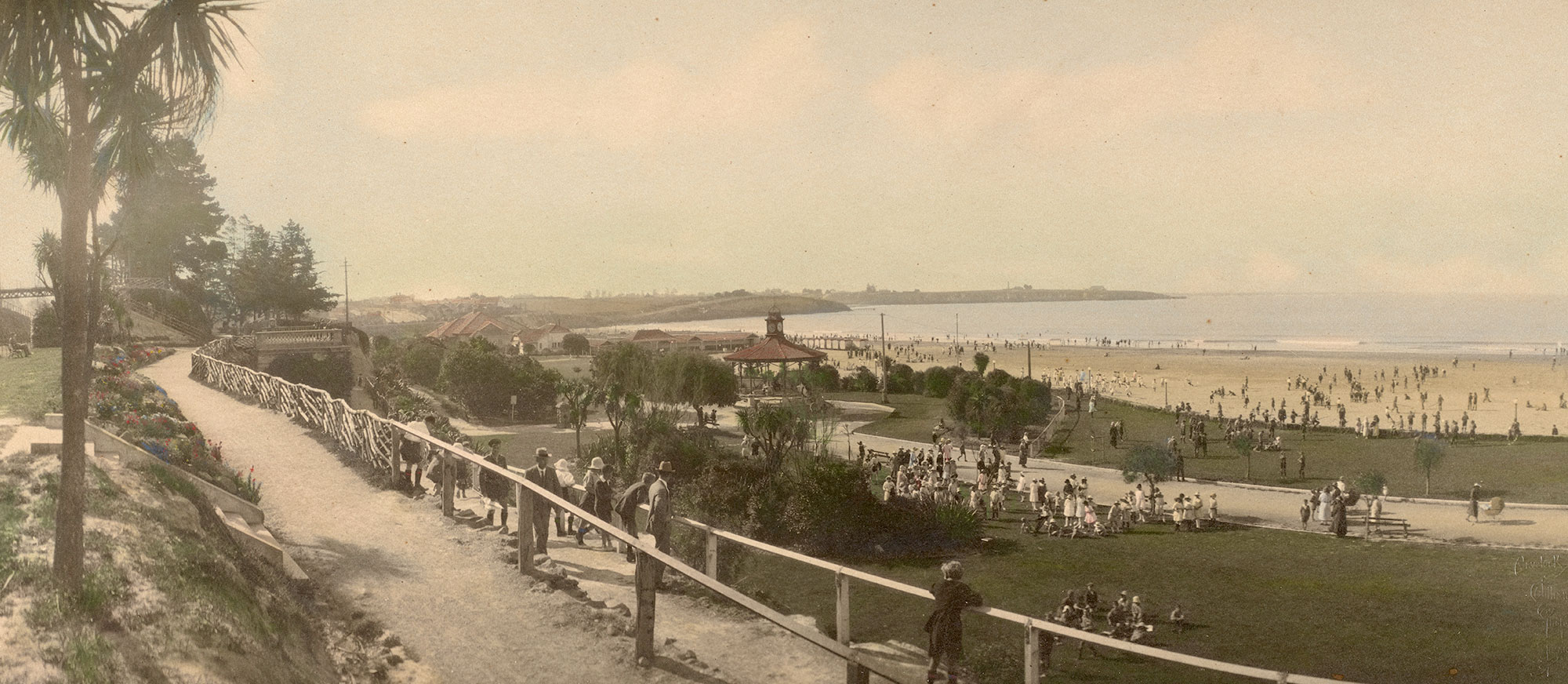 MA I556506 TePapa Caroline Bay Timaru cropped