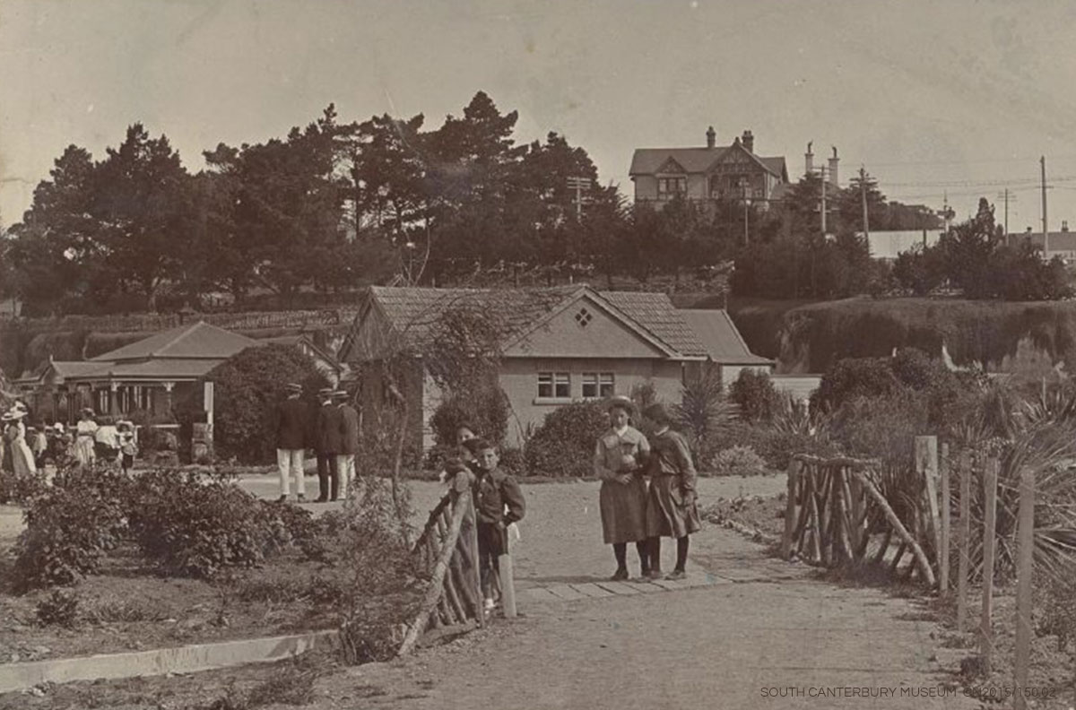 The rustic bridge Caroline Bay Timaru 2015150
